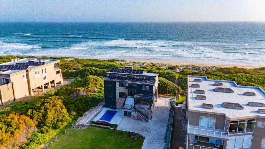 5 Bedroom Property for Sale in Myoli Beach Western Cape